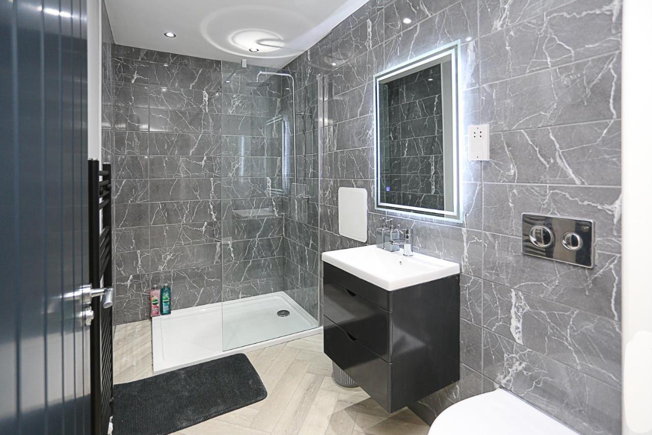 No1 Luxury Service Apartments Белфаст Екстер'єр фото