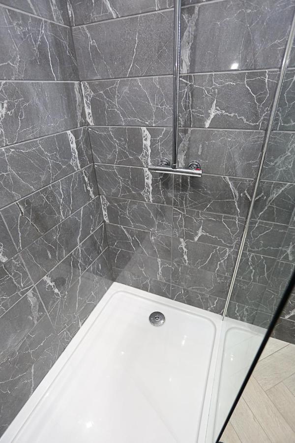 No1 Luxury Service Apartments Белфаст Екстер'єр фото