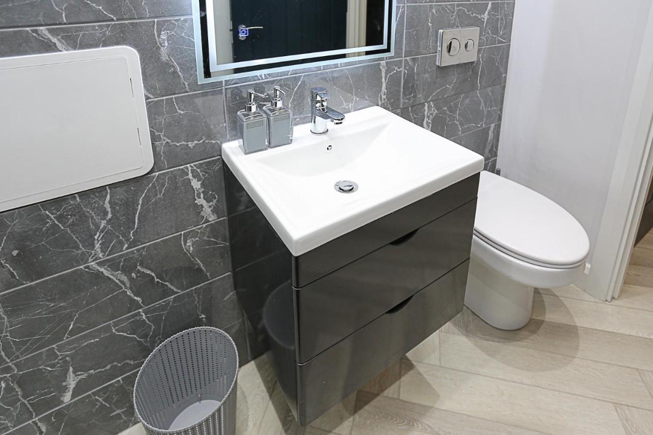 No1 Luxury Service Apartments Белфаст Екстер'єр фото